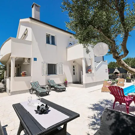 Feliks Zadarvillas Villa *